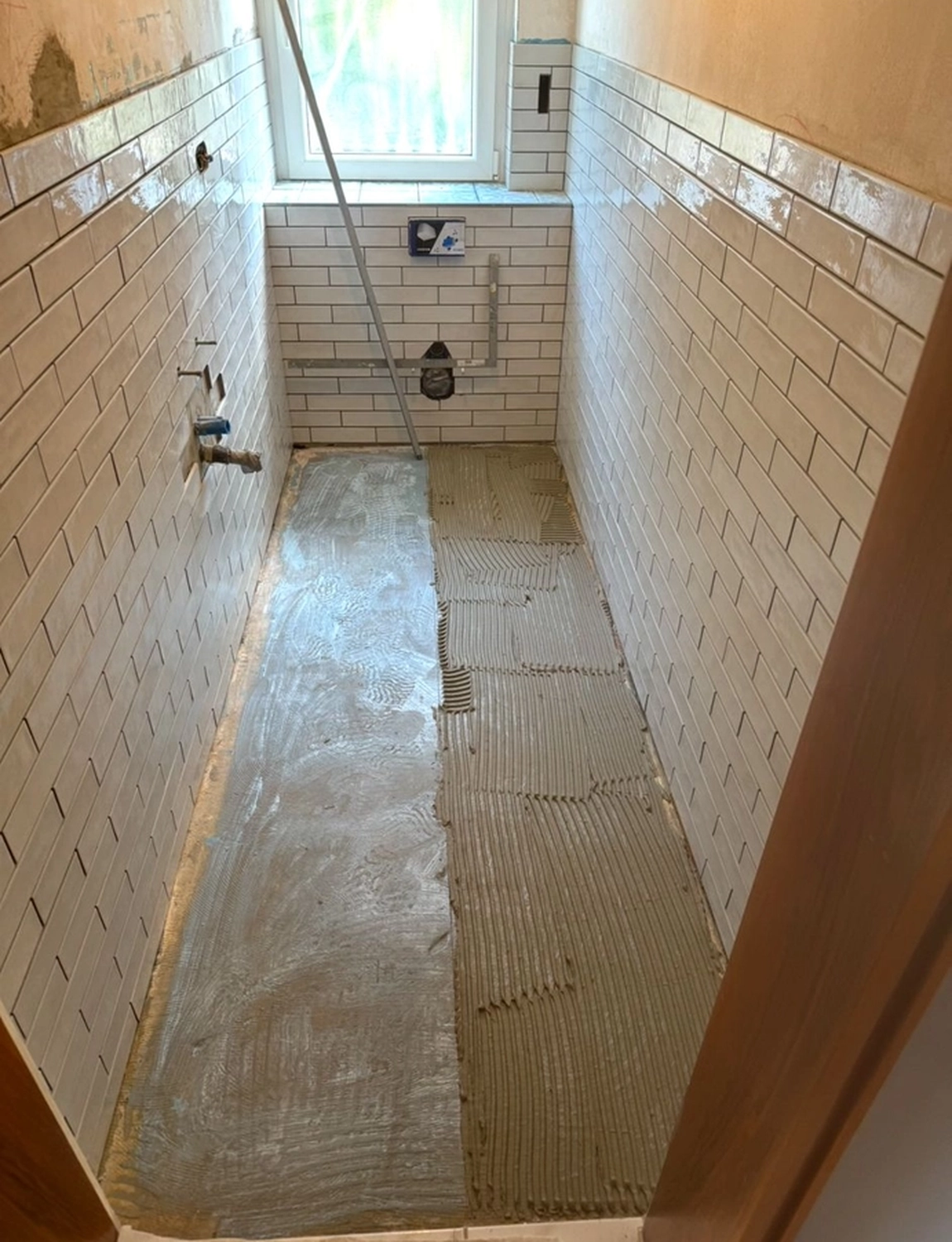 BESMIR QUPEVA - Fliesenlegermeister - vor dem Fliesenlegen