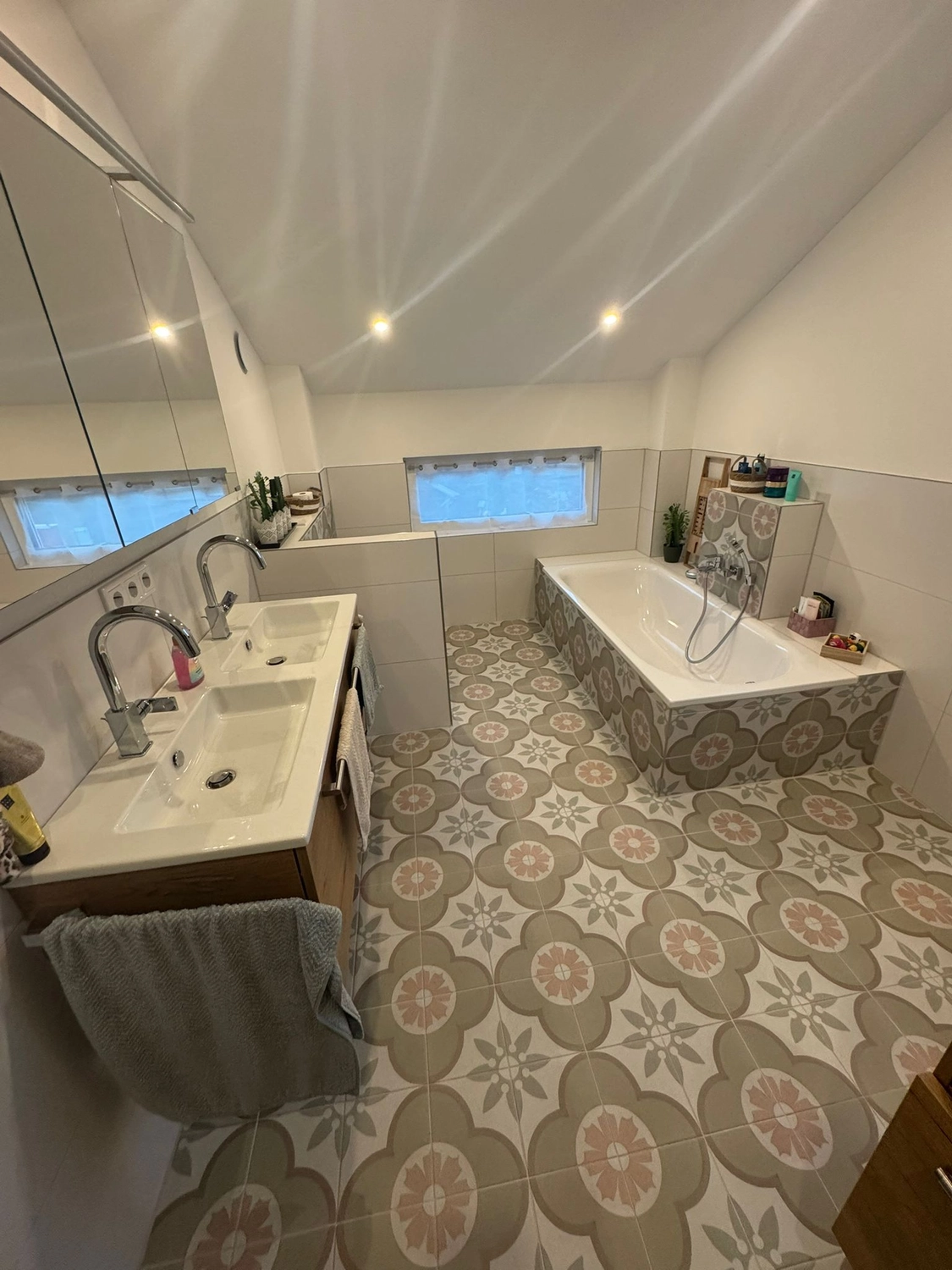 BESMIR QUPEVA - Fliesenlegermeister - Fliesen